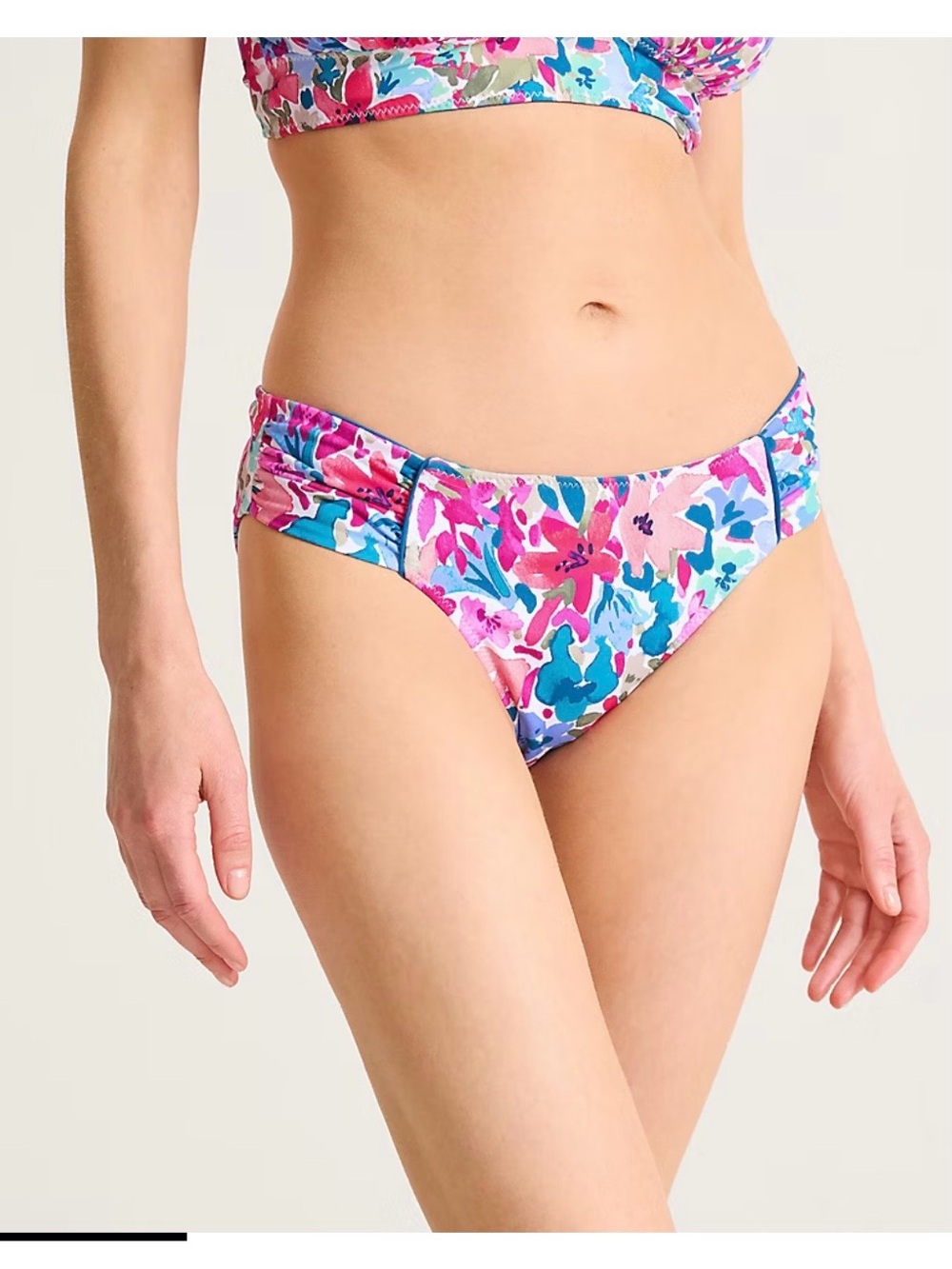 Tommy Bahama Watercolor Floral Reversible Halter Tankini Top And Hipster Bottoms - Picture 4 of 12